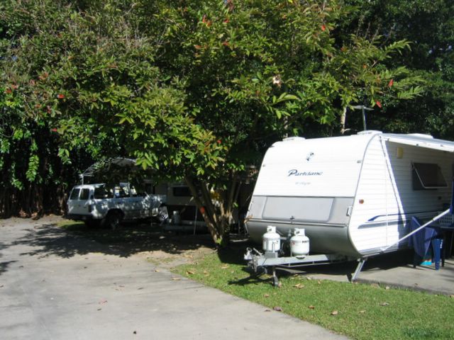 Billabong Caravan Park (Park Closed) - Cairns: Powered sites for caravans