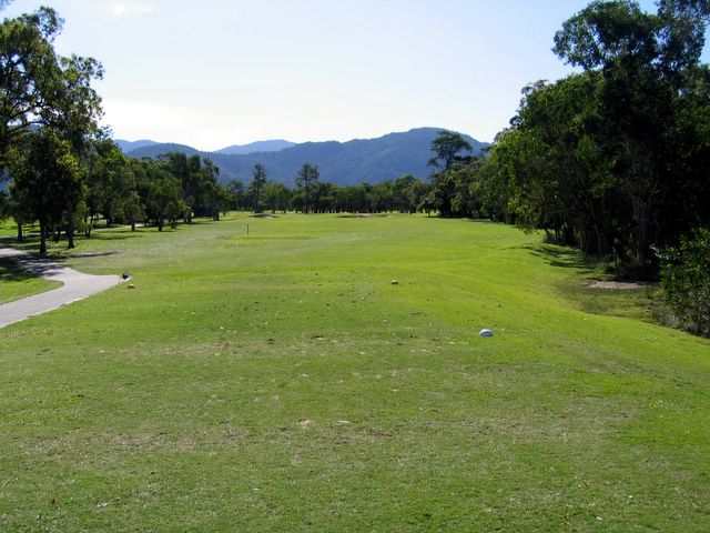 Cairns Golf Course - Cairns: Fairway view Hole 5