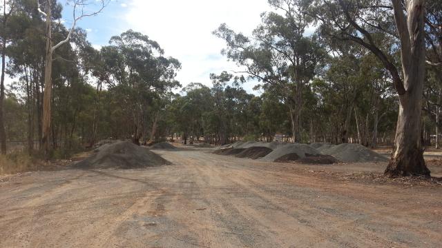 Myers Flat Rest Area - Sailors Gully: Gravel roads through the area.  These may prove problematic after heavy rain or storms.