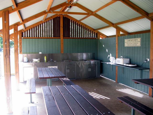 Lakes and Craters Holiday Park - Camperdown: Interior of camp kitchen