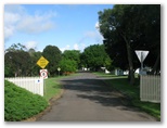 Lakes and Craters Holiday Park - Camperdown: Entrance to the Caravan Park