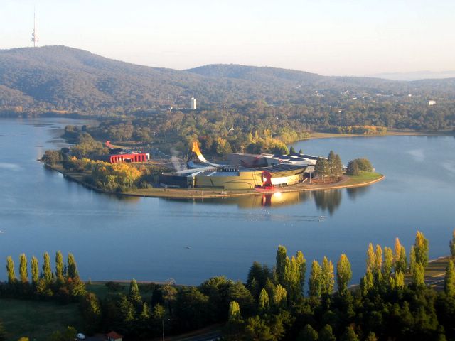 Canberra from the air: Album 1 - Canberra: 