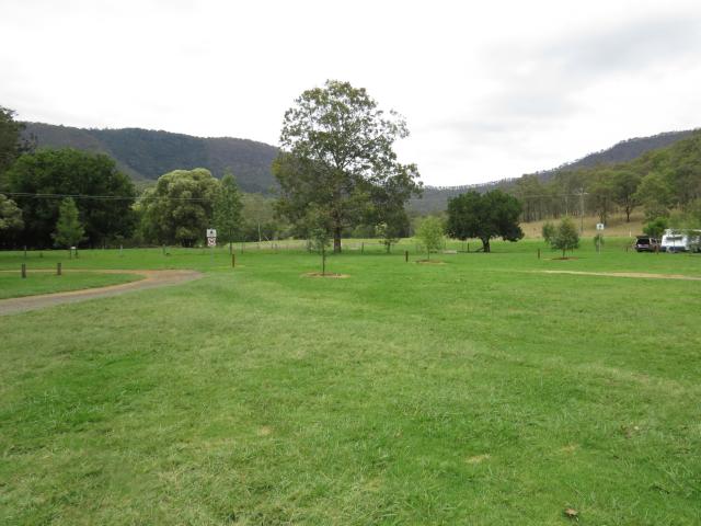 Stinson Memorial Park - Canungra: Flat area.