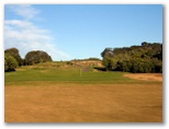 Cape Schanck Golf Course - Cape Schanck: Approach to the Green Hole 17