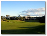 Cape Schanck Golf Course - Cape Schanck: Green on Hole 18 with view of Cape Schanck Resort in background