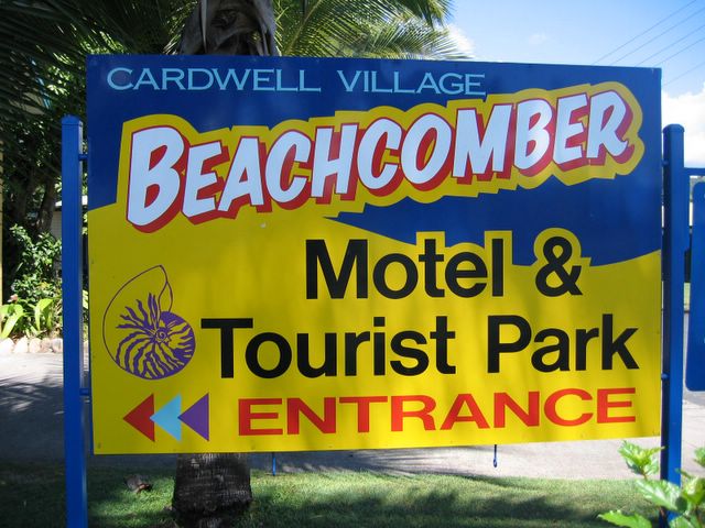 Cardwell Beachcomber - Cardwell: Beachcomber Motel & Tourist Park welcome sign