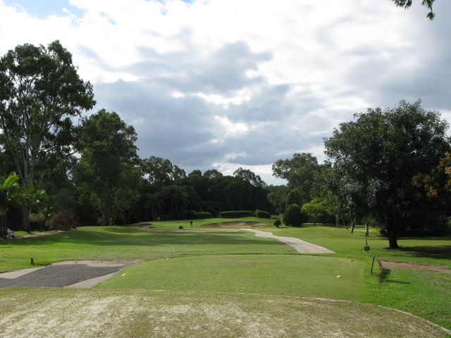 Pacific Golf Course - Carindale Brisbane: Fairway view on Hole 3.