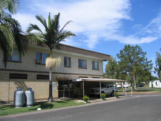 Glen Villa Resort & Tourist Park - Casino: Office and reception