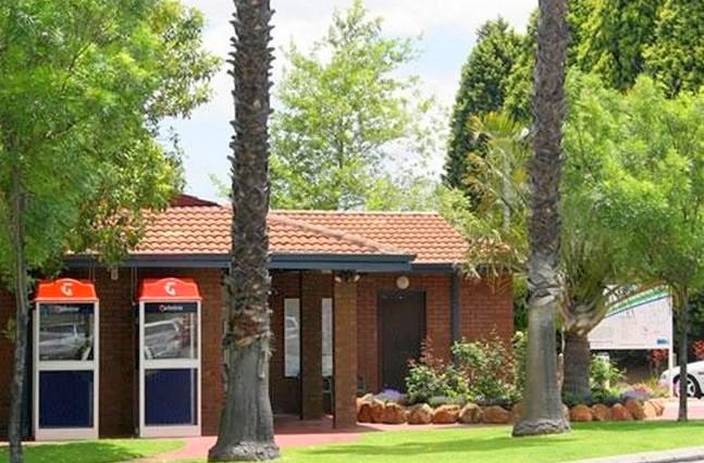 Perth Vineyards Holiday Park - Caversham: Reception and office