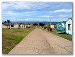 Breakers Holiday Park - Caves Beach: Good paved roads throughout the park
