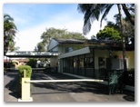 Sun Valley Tourist Park - Bateau Bay: Secure entrance and exit.  This photo also shows the restaurant and reception areas.