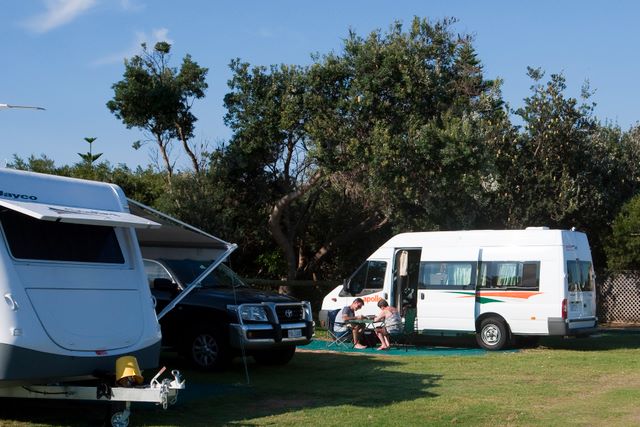 Toowoon Bay Holiday Park - Toowoon Bay: Powered sites for caravans