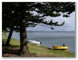 Two Shores Holiday Village, The Entrance NSW - The Entrance: Peaceful lake beside the park