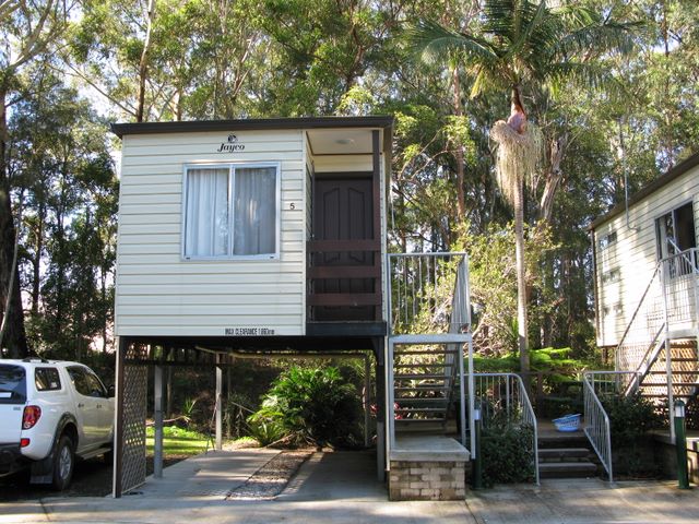 The Clog Barn Holiday Park - Coffs Harbour: High cabin with under cover parking.