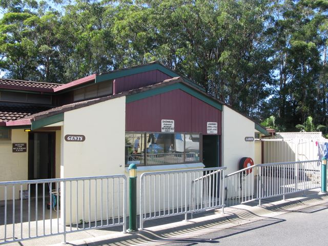 The Clog Barn Holiday Park - Coffs Harbour Amenities block ...