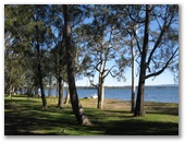 Macquarie Lakeside Village - Chain Valley Bay North: Well maintained foreshore.