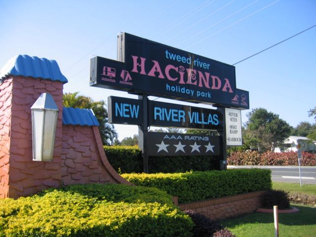 Tweed River Hacienda Holiday Park - Chinderah: Welcome sign