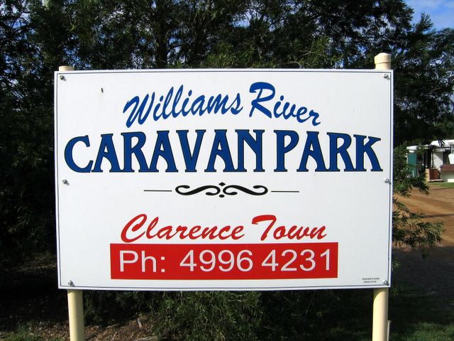 Williams River Caravan Park - Clarence Town: Williams River Caravan Park welcome sign