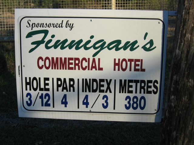 Clermont Golf Course - Clermont: Hole 3: Par 3, 380 metres