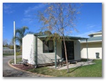 Oasis Caravan Park - Cobram: Cottage accommodation ideal for families, couples and singles