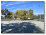 RACV Cobram Resort - Cobram: Tennis court