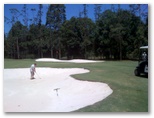 Bonville International Golf Resort - Bonville: Large bunkers around the green on Hole 14