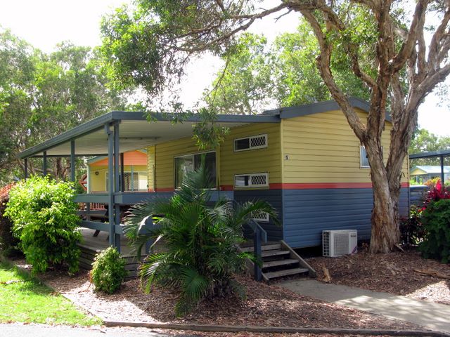 Park Beach Holiday Park - Coffs Harbour: Budget cabin accommodation