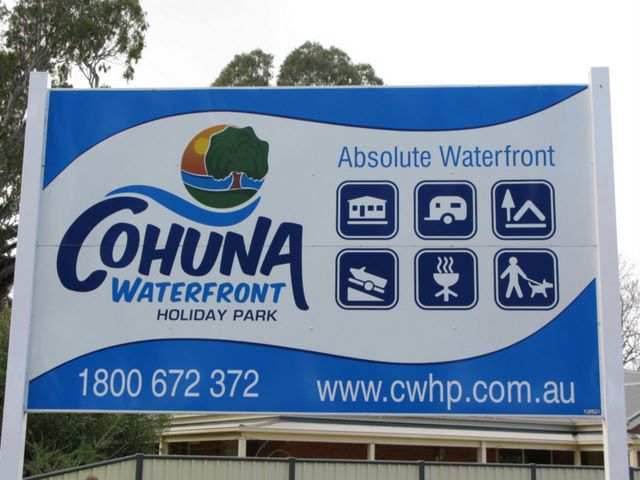 Cohuna Waterfront Holiday Park - Cohuna: Cohuna Waterfront Holiday Park welcome sign