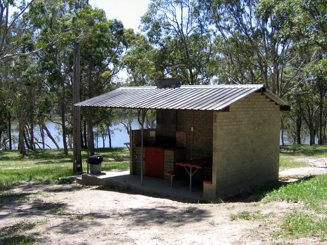 Waterside Cabins at Woolgoolga - Woolgoolga: BBQ area