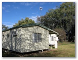 Riverview Caravan Park - Condobolin: Cottage accommodation ideal for families, couples and singles