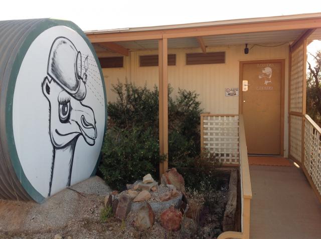 Ribas Underground Camping and Caravan Park - Coober Pedy: Amenities block