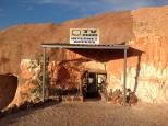 Ribas Underground Camping and Caravan Park - Coober Pedy: The TV/Internet room (currently no TV available)