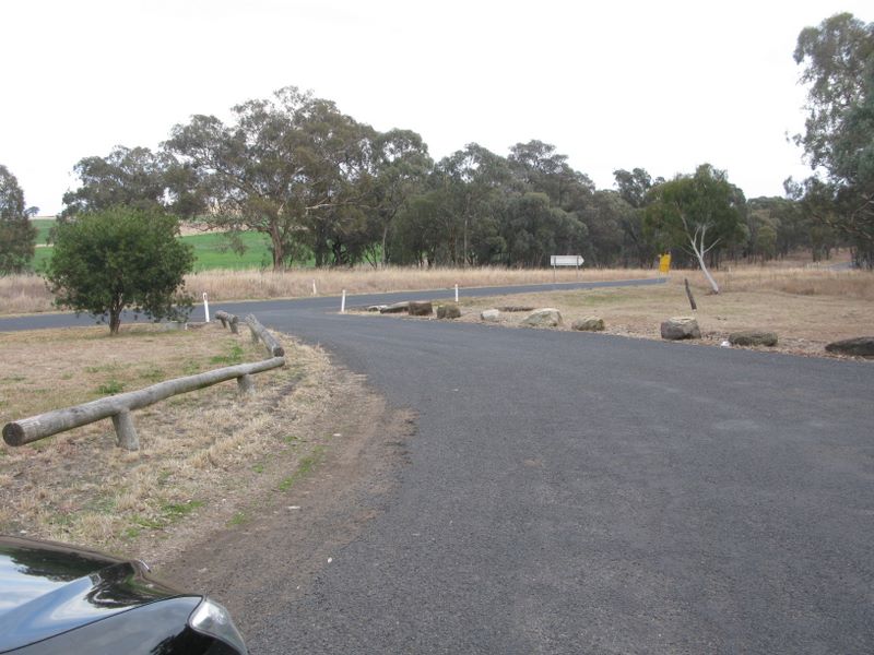 The Black Stump Rest Area - Coolah: Access is from the eastern side of the highway