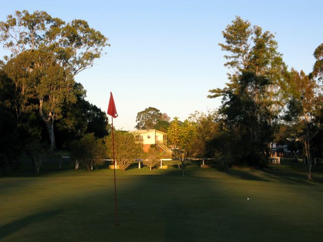 Coraki Golf Course - Coraki: Green on Hole 7