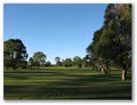 Coraki Golf Course - Coraki: Approach to the green on Hole 4