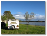 Boort Lakes Caravan Park - Boort Victoria: Powered sites for caravans with water views