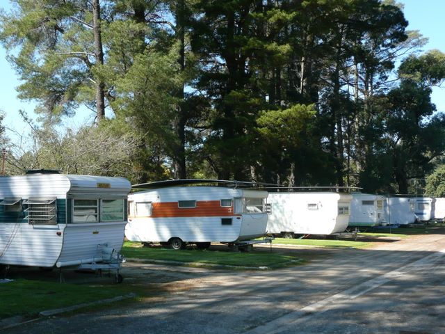 Creswick Calembeen Lake Caravan Park - Creswick: On site caravans for rent
