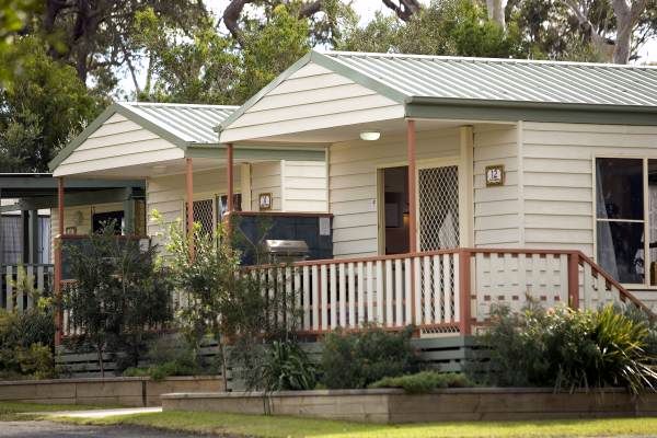 Swan Lake Tourist Village - Cudmirrah: Cottage accommodation, ideal for families, couples and singles