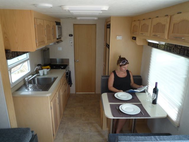 Cut Loose RV Fifth Wheelers - Burleigh Heads: Kitchen and Dining