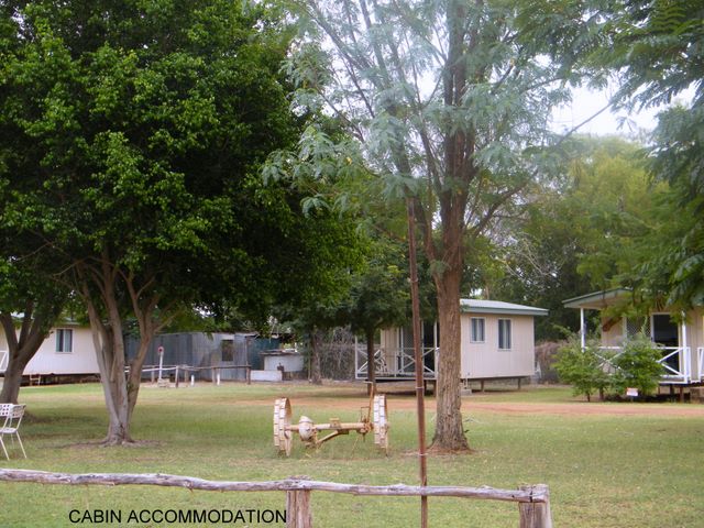 Daly Waters Pub and Caravan Park - Daly Waters: Cabin accommodation, ideal for families, couples and singles
