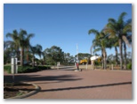 Coomealla Club Caravan Park Resort - Dareton: Secure entrance and exit