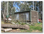 Darlington Point Riverside Caravan Park - Darlington Point: Cottage accommodation, ideal for families, couples and singles