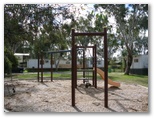 Deniliquin Riverside Caravan Park - Deniliquin: Playground for children.