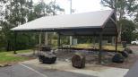 Picnic Point - Drouin - Drouin: Sheltered outdoor picnic area tables and seats.