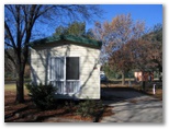 Dubbo City Holiday Park - Dubbo: Cottage accommodation ideal for families, couples and singles