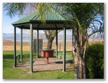 Boathaven Holiday Park - Ebden: Outdoor BBQ facility