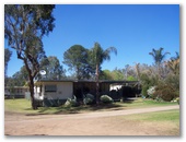 River Bend Caravan Park - Echuca: Park office and managers residence