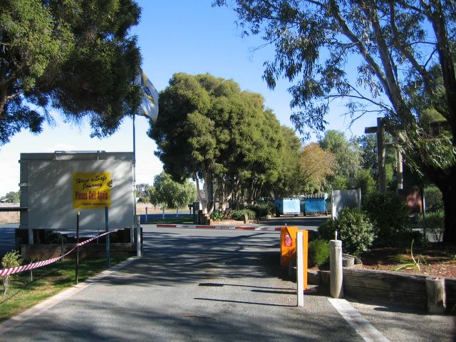 Yarraby Holiday & Tourist Park Resort 2006 - Echuca: Secure entrance and exit