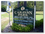Esk Caravan Park - Esk: Esk Caravan Park welcome sign