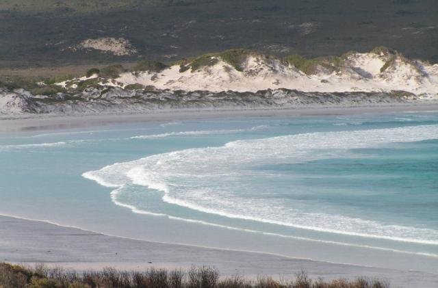 Esperance Seafront Caravan Park - Esperance: A Must see location Cape Le Grand National Park with lots of great white sandy beaches, has to be seen so stay a day or two. The drive through the Park is  magnificent.